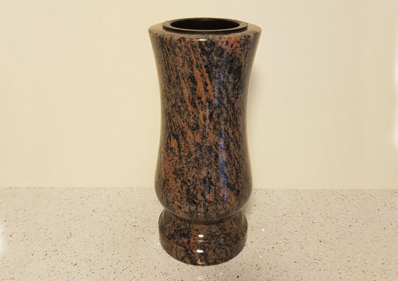 Gneis granito vaza (VAZ4)