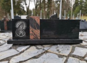 Juodo ir rusvo granito paminklas (VPM33)