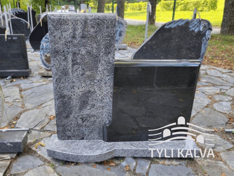 Melsvo ir juodo granito paminklas (AKR77)