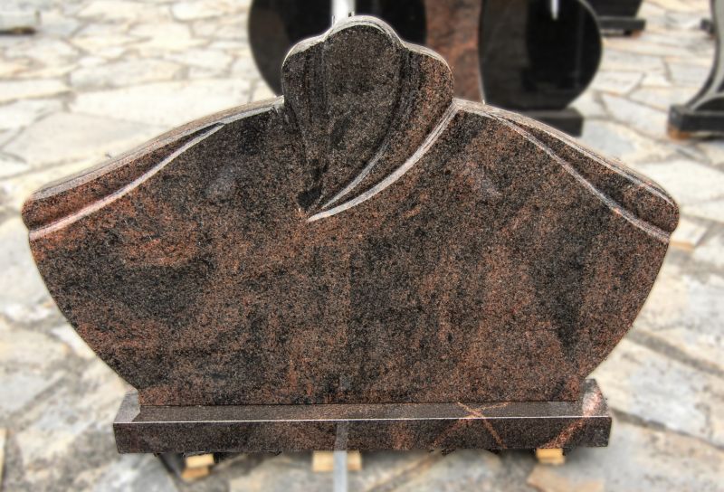 Rudai margo granito paminklas (KEL12)