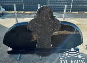 Rudo ir juodo granito paminklas (AKL100)